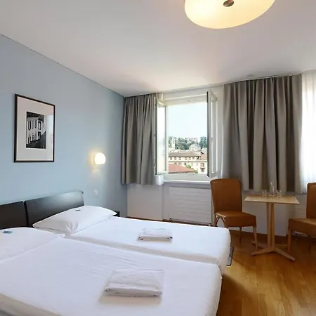 Hotell Pestalozzi 2*